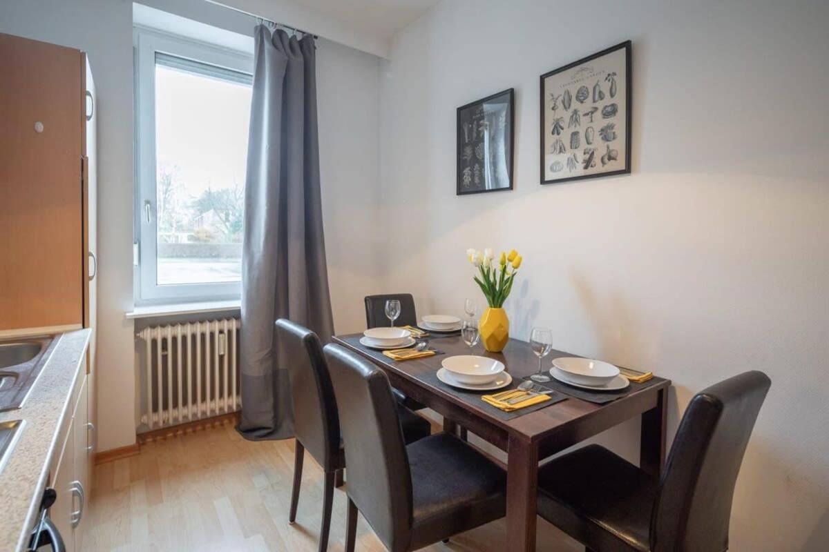 Beautiful 2 Bedroom Apartment Incl Parking ฮัมบูร์ก ภายนอก รูปภาพ