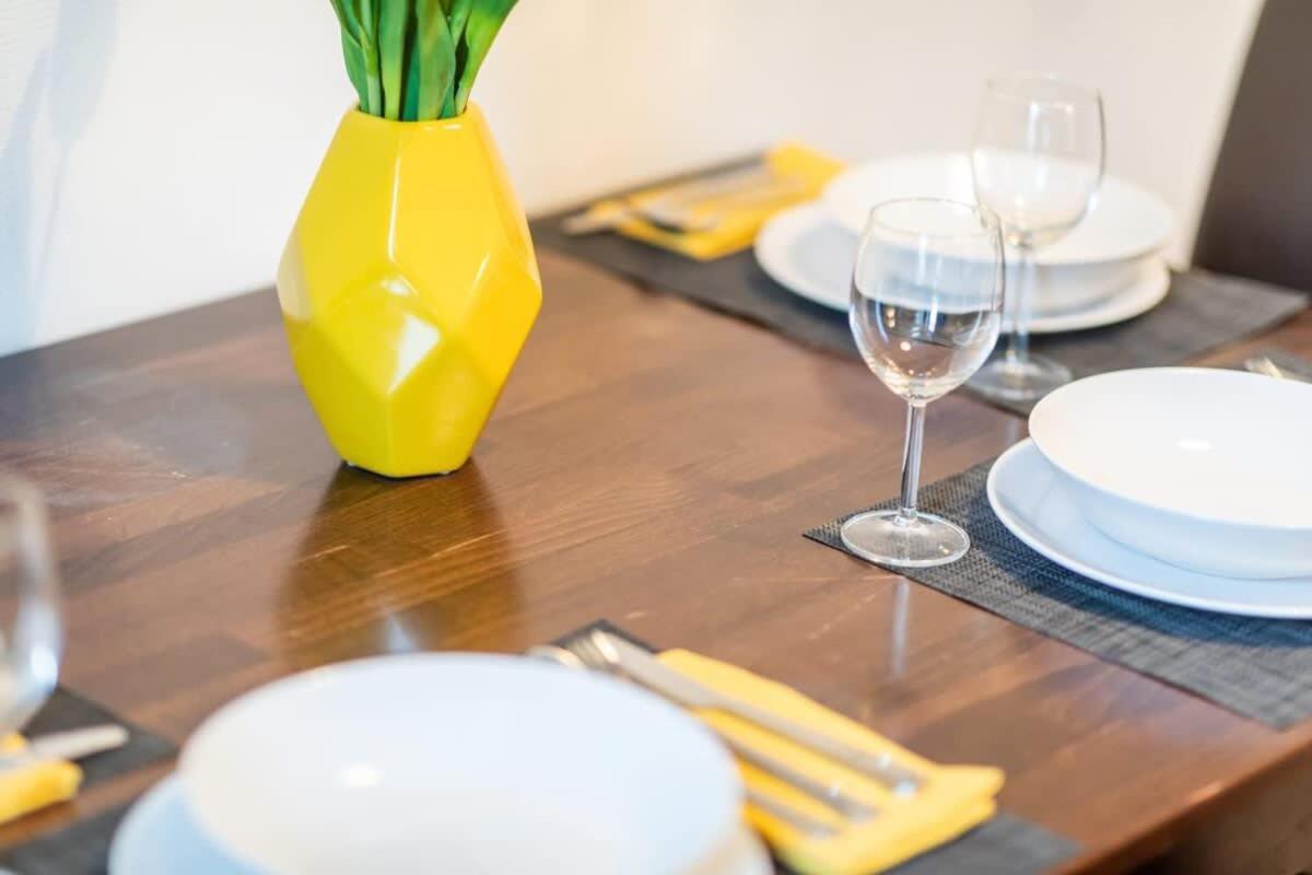 Beautiful 2 Bedroom Apartment Incl Parking ฮัมบูร์ก ภายนอก รูปภาพ